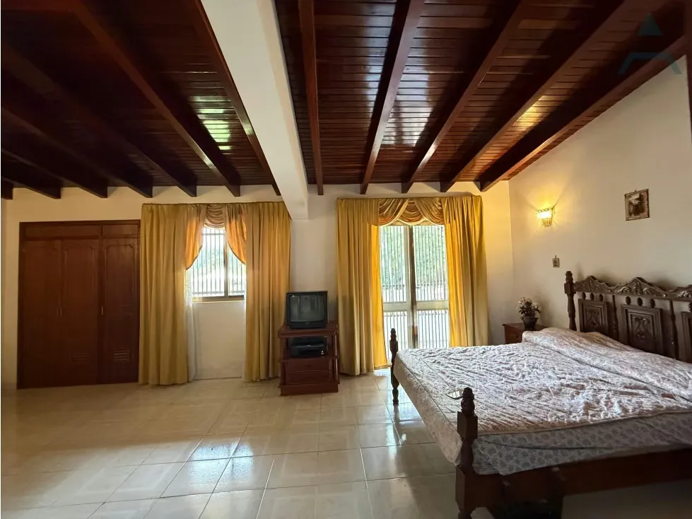 Se vende Casa 400m² 3h/4b/5p Colinas de Tamanaco - 17