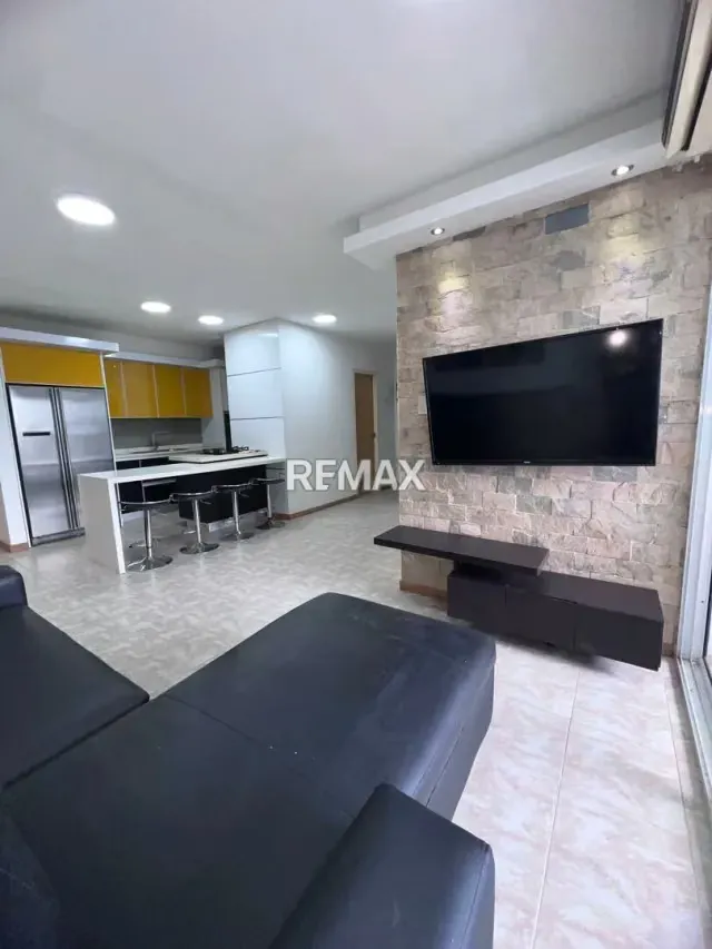 Cómodo apartamento en Alquiler en Mañongo - 2