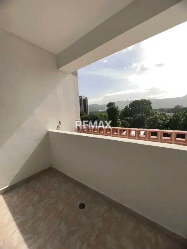Cómodo apartamento en Alquiler en Mañongo - 9