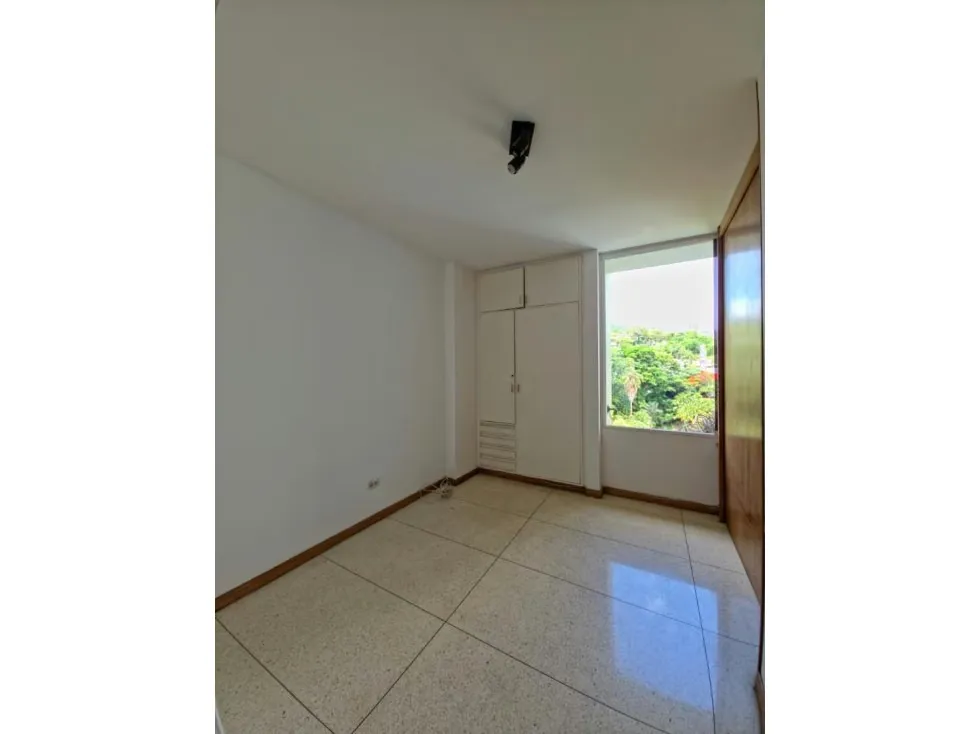 APARTAMENTO EN ALQUILER 240 M2 - URB SAN ROMAN - 13