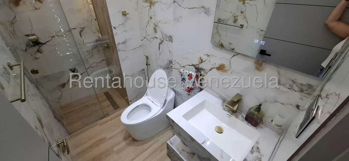 Apartamento (1 Nivel) en Venta en Montalban III, Distrito Metropolitano - 22