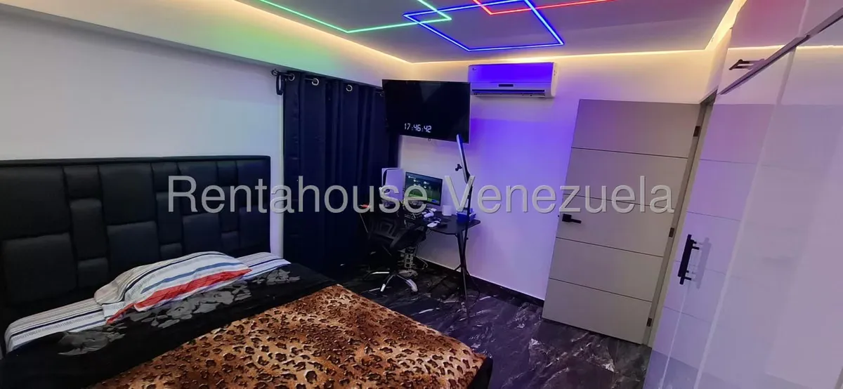 Apartamento (1 Nivel) en Venta en Montalban III, Distrito Metropolitano - 27