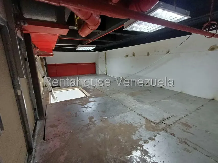 Local Comercial en Alquiler en Los Samanes, Distrito Metropolitano - 13