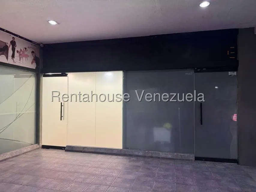 Local Comercial en Alquiler en Los Samanes, Distrito Metropolitano - 18