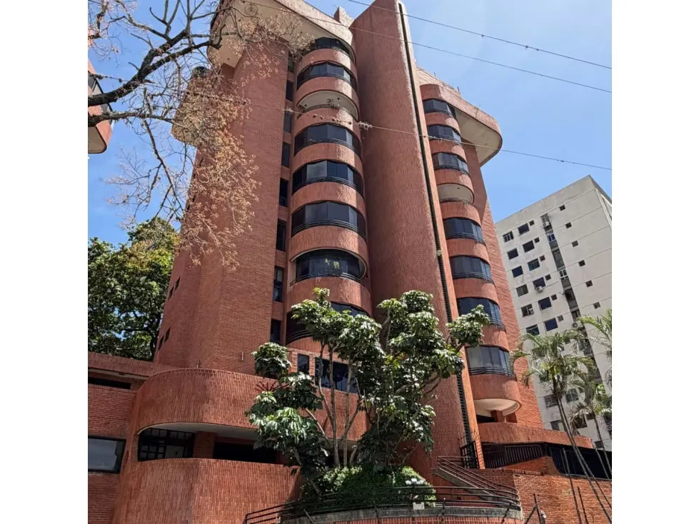 Se vende apartamento 94m2 Los Chorros 6724