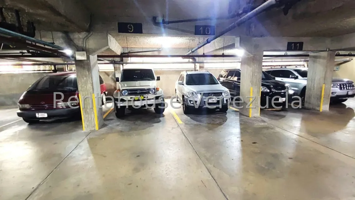 Apartamento (1 Nivel) en Venta en Los Samanes, Distrito Metropolitano - 21
