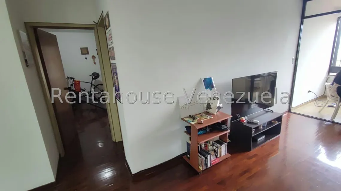 Apartamento (1 Nivel) en Venta en Los Samanes, Distrito Metropolitano - 4
