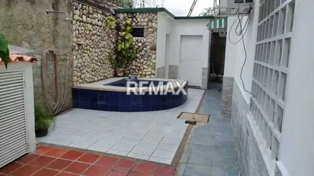 Alquiler de Hermosa Casa en la Mantuana - 4