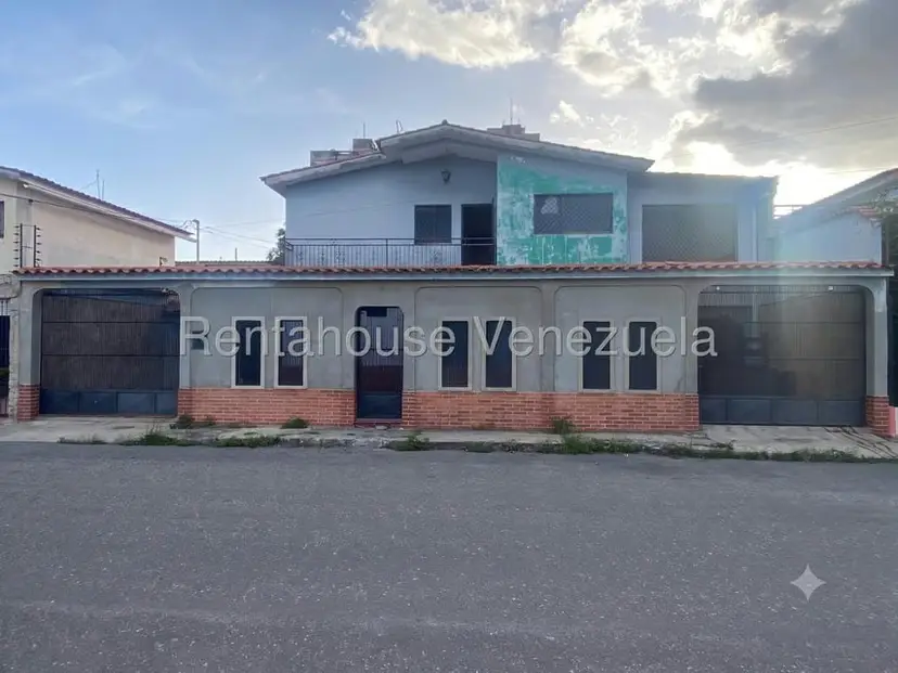 Casa (1 Nivel) en Alquiler en Zona Oeste, Lara