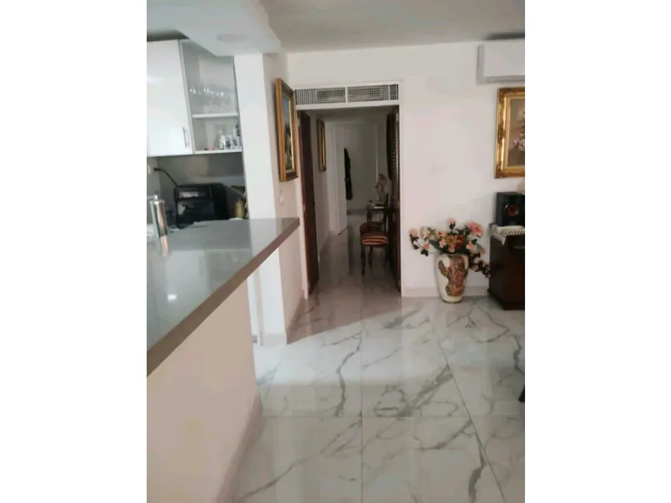 Se vende PB 270m2 Los Samanes 3188 - 4