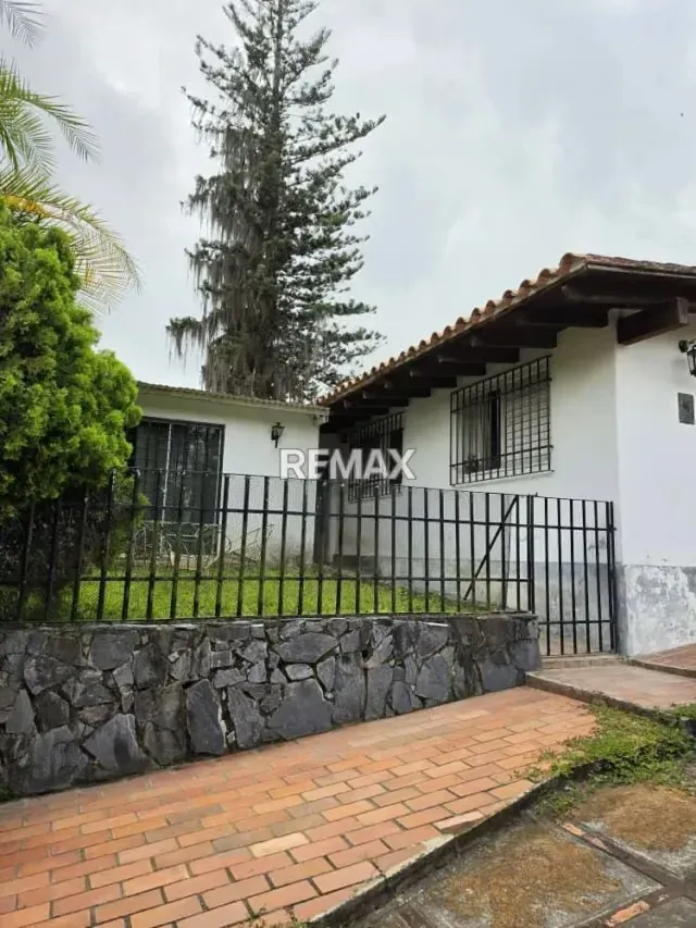 VENTA CASA COLONIAL EN ALTO HATILLO - 2