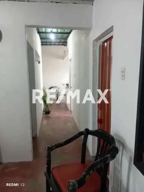 Casa en VENTA en 23 de Enero. Monseñor Ramirez. La Concordia frente al Mercado DIMO