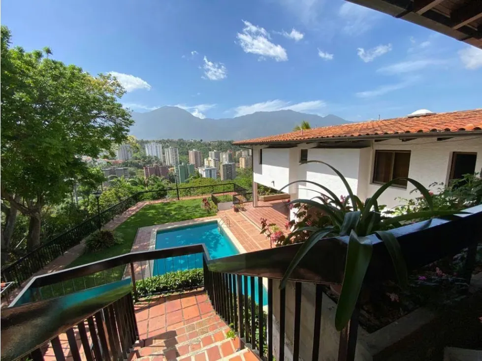 Vendo casa 900m2 12h/13b/4p Cerro Verde 3809 - 4