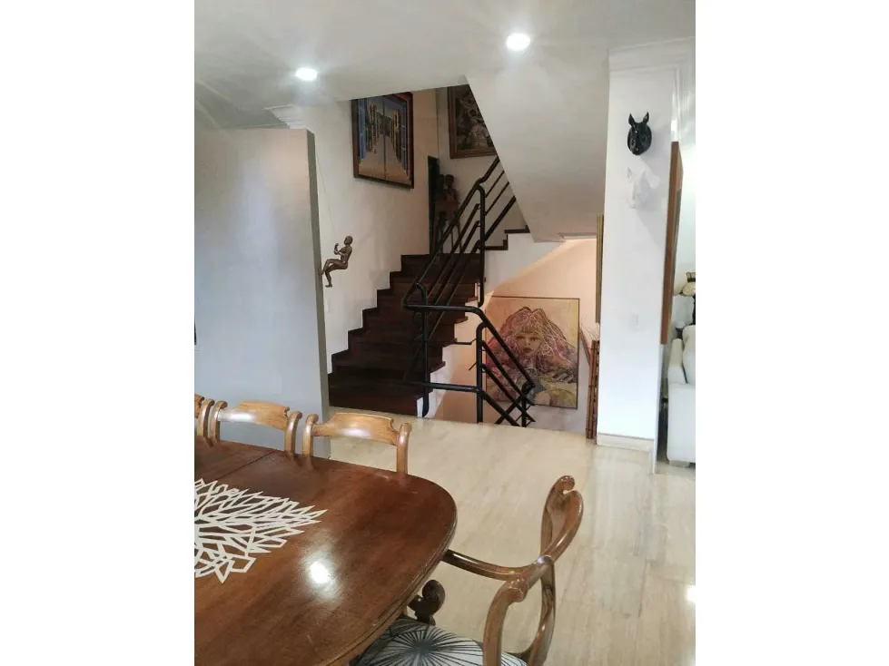 Se vende apartamento 526m2 Santa Eduvigis 1880 - 16