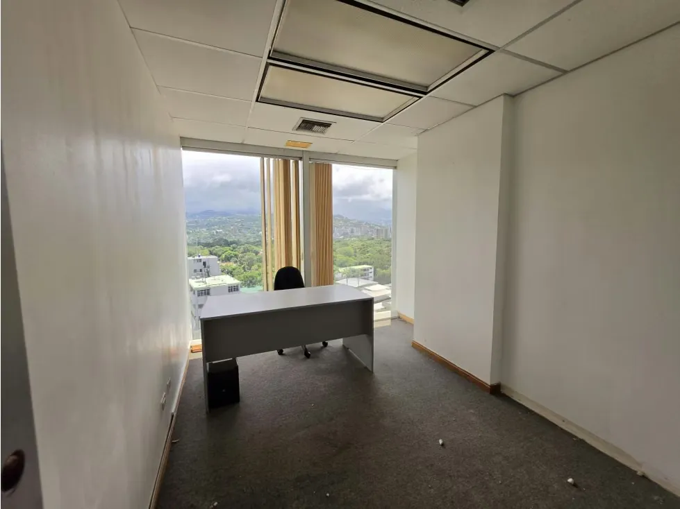 Se alquila Oficina 550m² Los Palos Grandes - 11