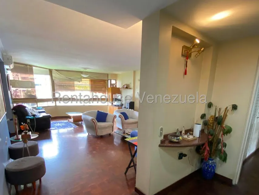 Apartamento (1 Nivel) en Alquiler en Colinas de Bello Monte, Distrito Metropolitano - 18