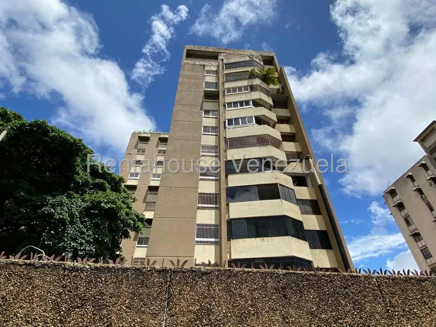 Apartamento (1 Nivel) en Alquiler en Colinas de Bello Monte, Distrito Metropolitano - 38