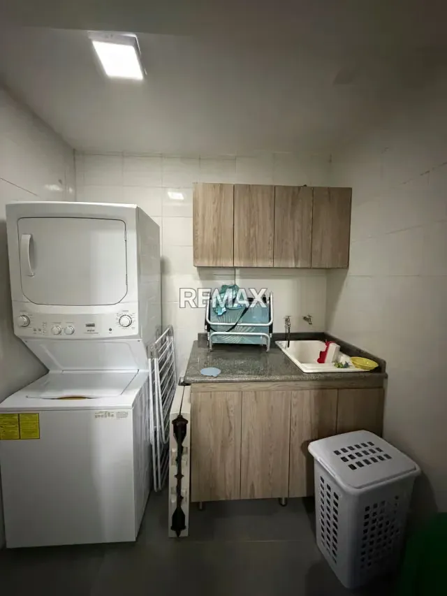 Townhouse de 114 m2, completamente remodelado y decorado moderno en Venta Conjunto Rio de la Plata en Tucacas - 10