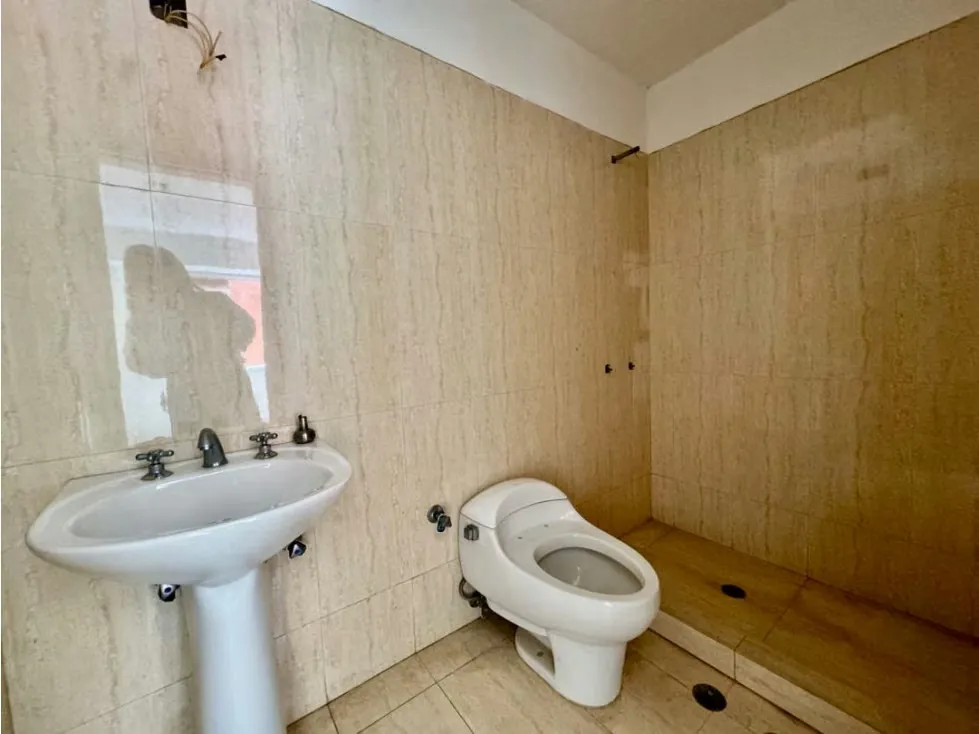 Se vende PH 576m2 Colinas de Bello Monte - 12