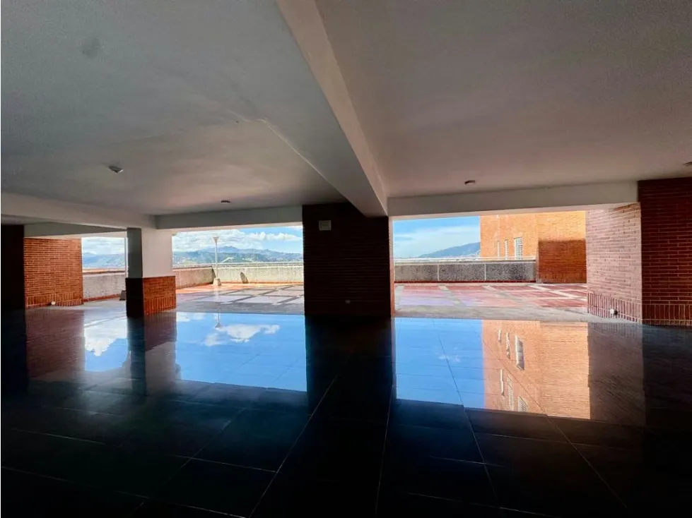 Se vende PH 576m2 Colinas de Bello Monte - 17