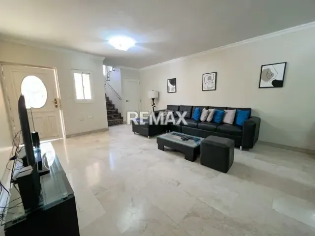 Town house actualizado en venta en la Urbanización Coromoto, Zona B - 3