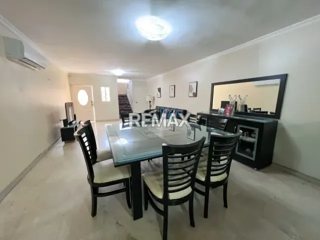 Town house actualizado en venta en la Urbanización Coromoto, Zona B - 4