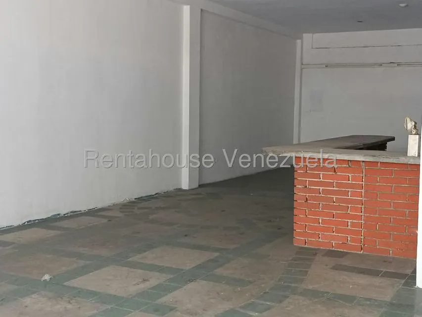 Local Comercial en Alquiler en El Tambor, Miranda - 4