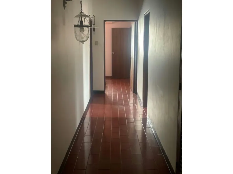 Se vende casa 650m2 Prados del Este 0565 - 20