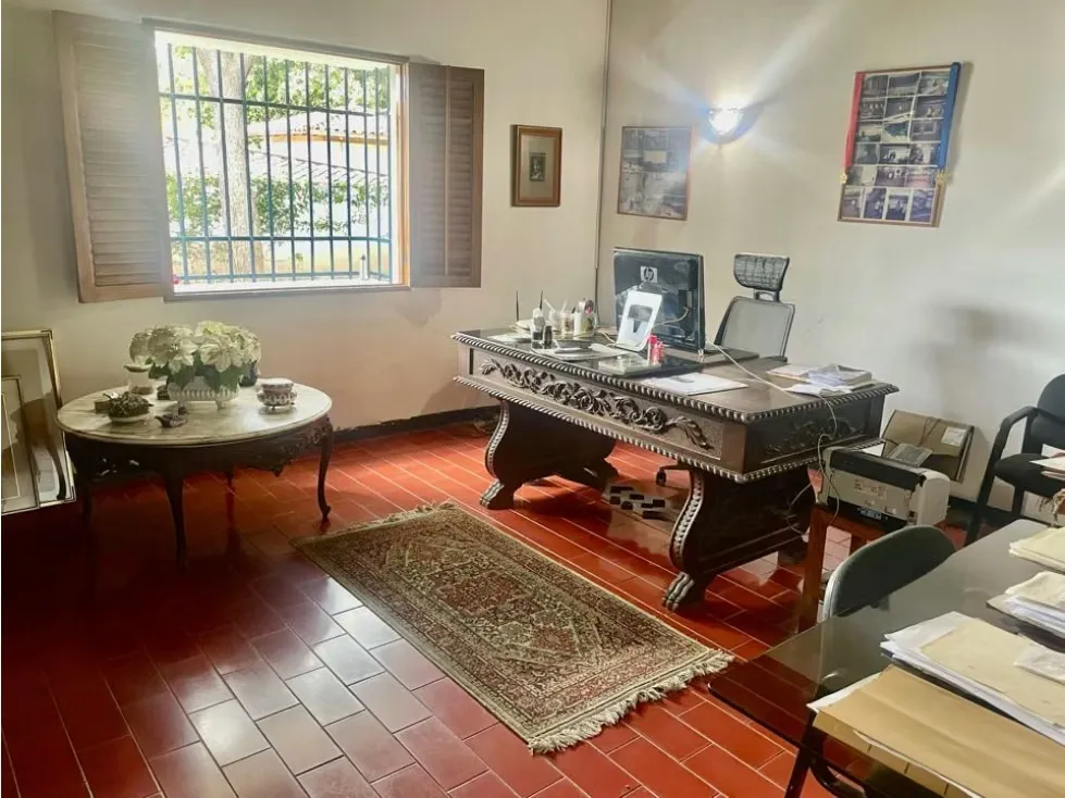 Se vende casa 650m2 Prados del Este 0565 - 8