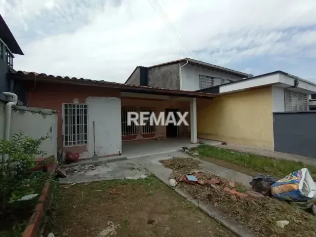 Venta Casa Doble Propósito a Pie de Calle - 4