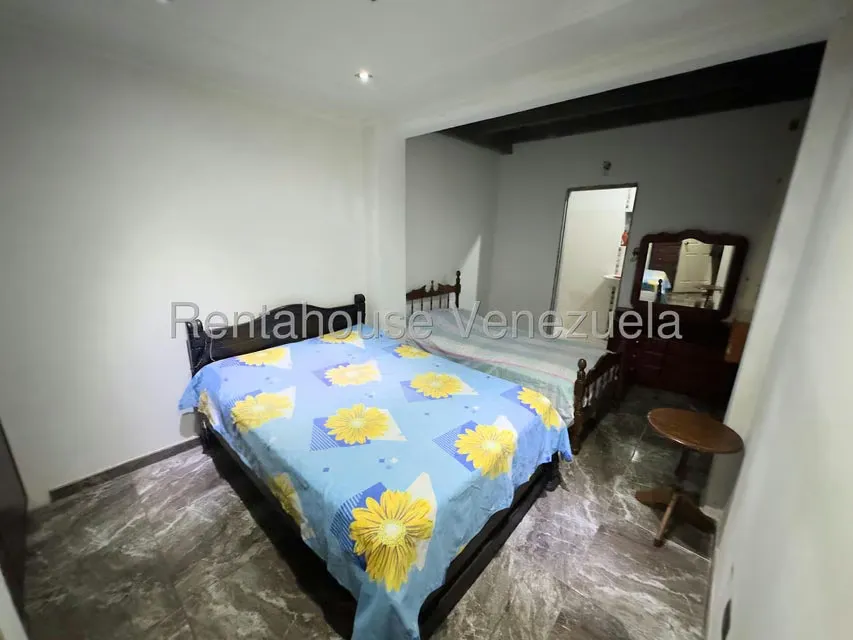 Casa (Multipes Niveles) en Venta en Catia, Distrito Metropolitano - 22