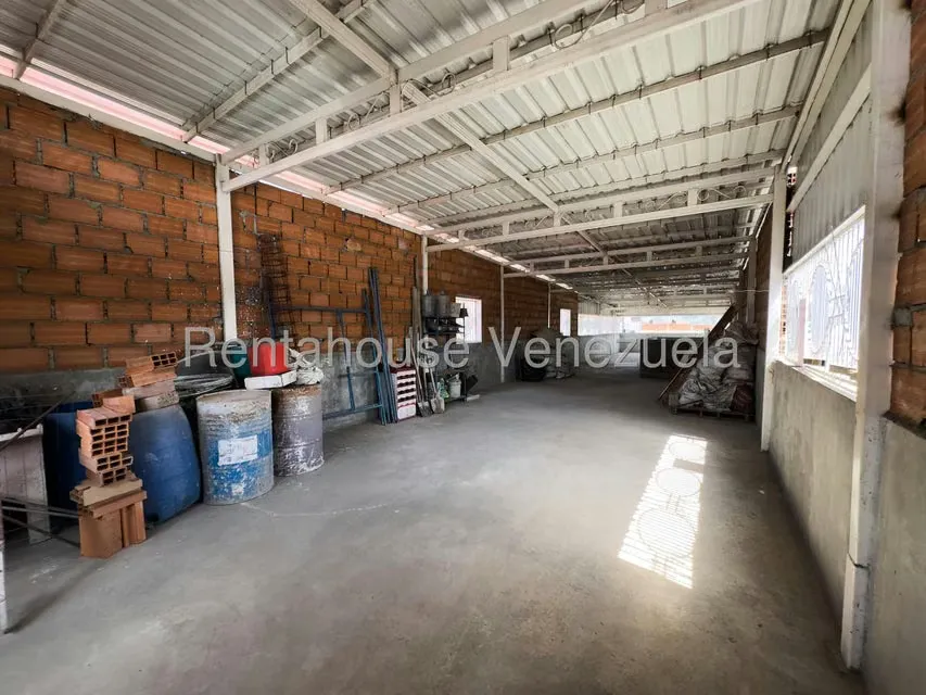 Casa (Multipes Niveles) en Venta en Catia, Distrito Metropolitano - 28