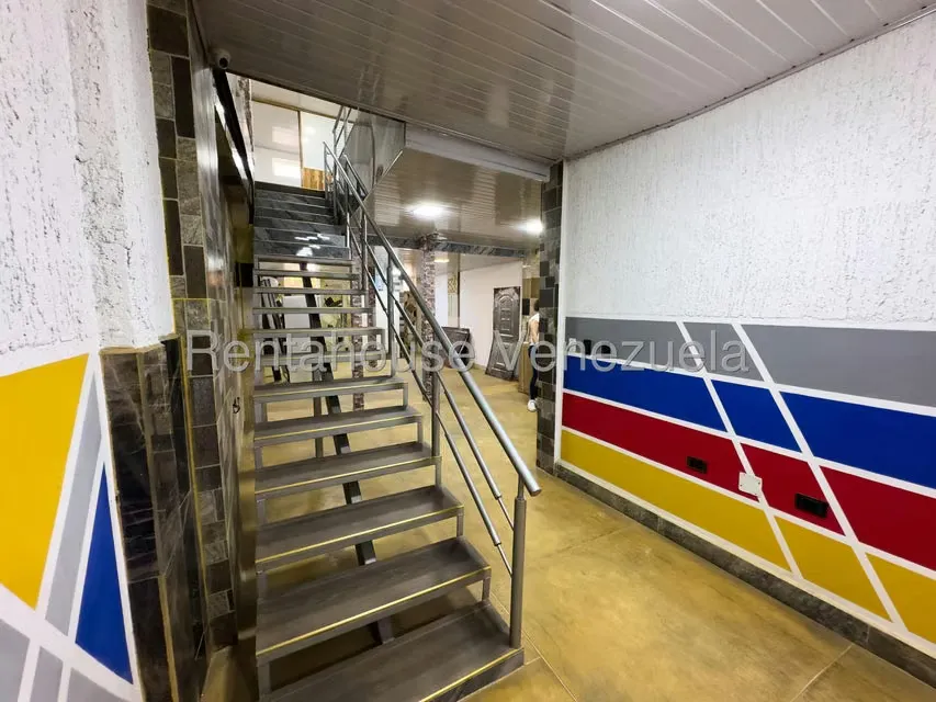 Casa (Multipes Niveles) en Venta en Catia, Distrito Metropolitano - 5