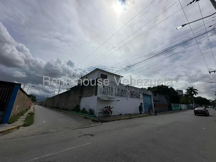 Galpon - Deposito en Alquiler en Santa Rita, Aragua