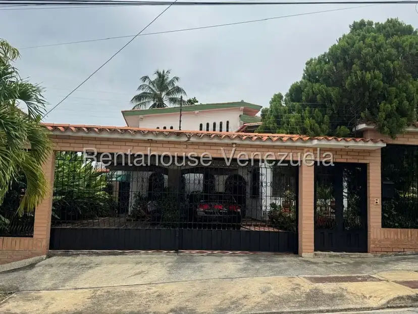 Casa (Duplex) en Venta en Santa Elena, Lara