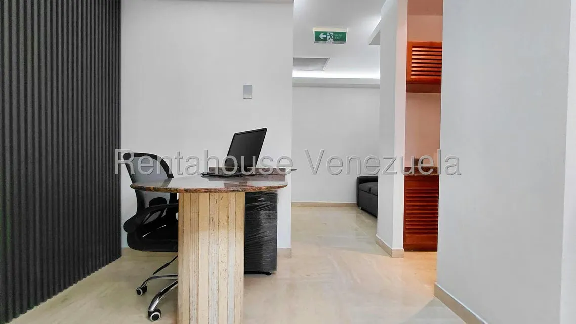 Oficina en Alquiler en Campo Alegre, Distrito Metropolitano - 6