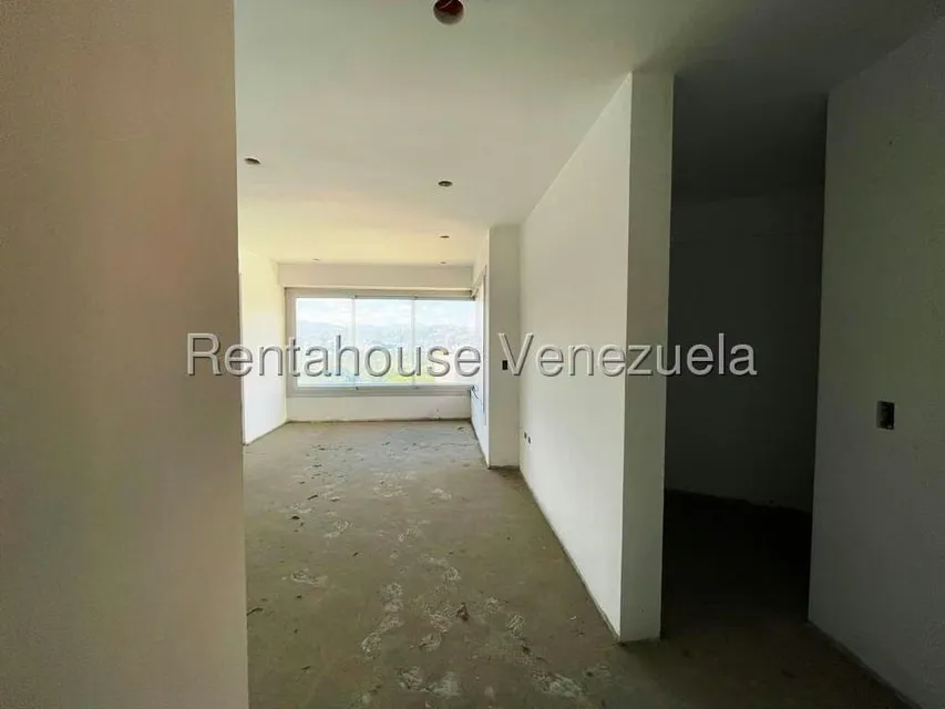 Apartamento (1 Nivel) en Venta en Los Dos Caminos, Distrito Metropolitano - 13