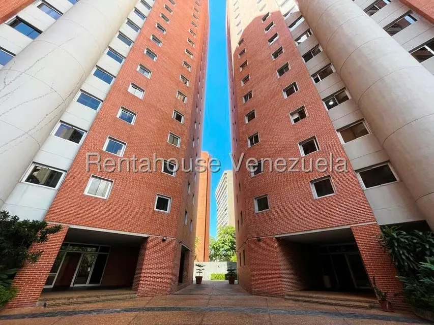 Apartamento (1 Nivel) en Venta en Los Dos Caminos, Distrito Metropolitano - 34