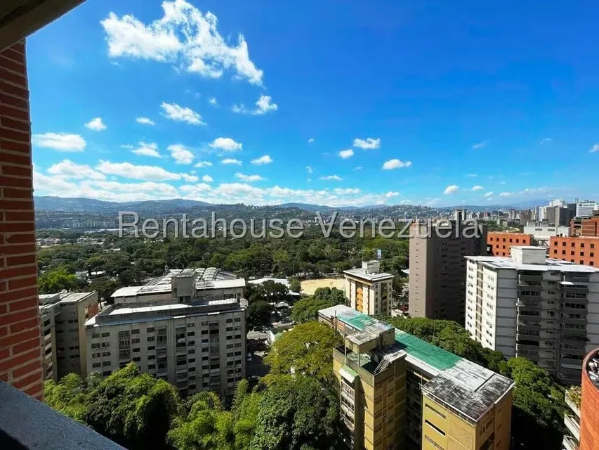 Apartamento (1 Nivel) en Venta en Los Dos Caminos, Distrito Metropolitano - 5