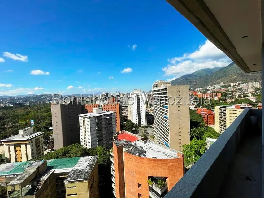 Apartamento (1 Nivel) en Venta en Los Dos Caminos, Distrito Metropolitano - 7