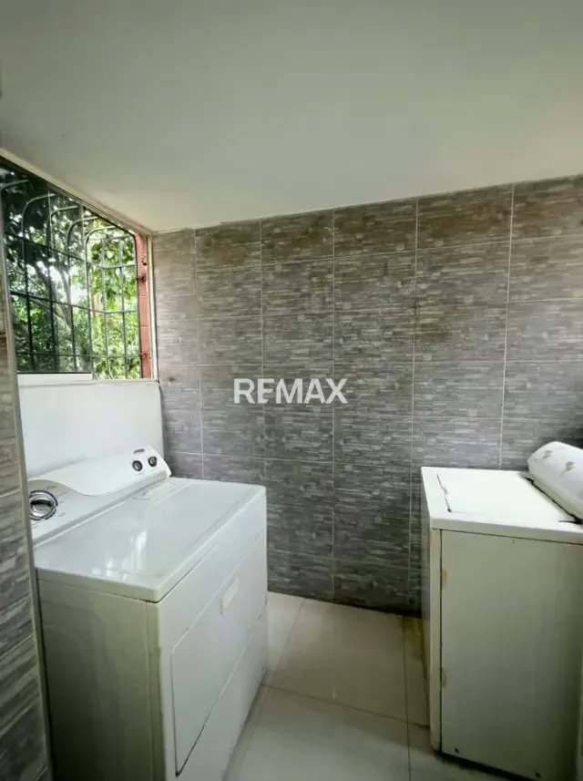 Apartamento en venta en el Nor Este de Barquisimeto Urb. Bararida - 4
