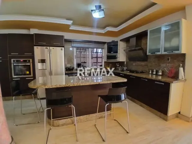 Se Alquila Casa en Excelente zona residencial Coro Edo. Falcón - 4