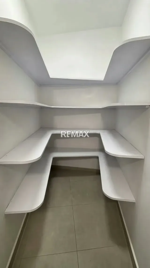 VENDO APARTAMENTO EN RESIDENCIAS CERRO ALEMAN - 2