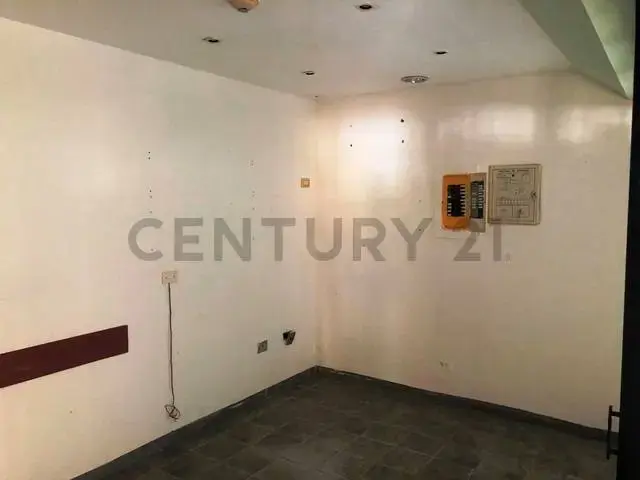 Local De 304,07 En Venta En El Cc El Refugio. - 4