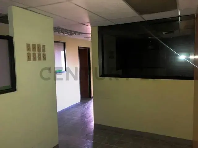 Local De 304,07 En Venta En El Cc El Refugio. - 8