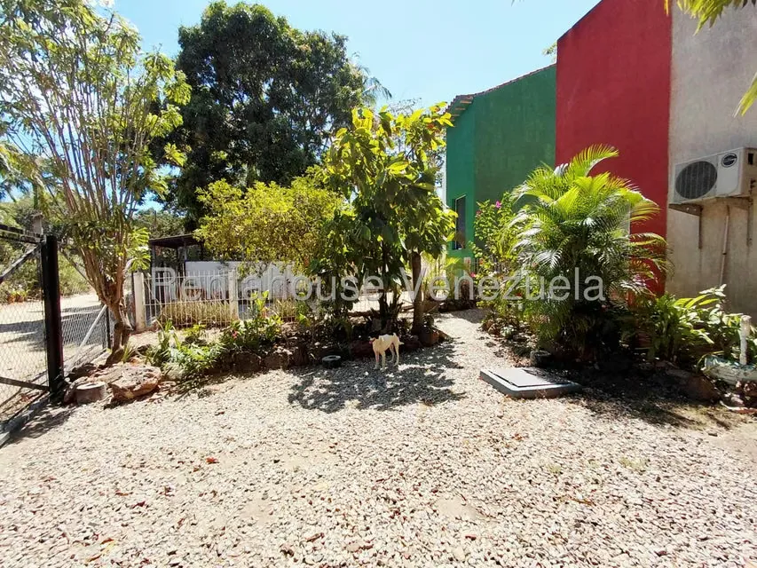 Casa (Duplex) en Venta en La Asuncion, Nueva Esparta - 3