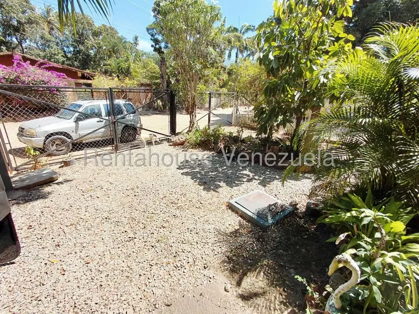 Casa (Duplex) en Venta en La Asuncion, Nueva Esparta - 4
