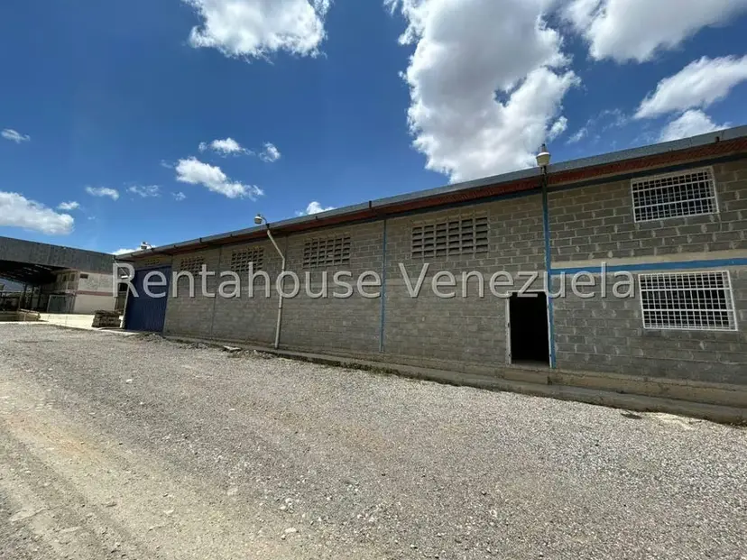 Comercial (Galpon - Deposito) en Alquiler en Parroquia Juan de Villegas, Lara