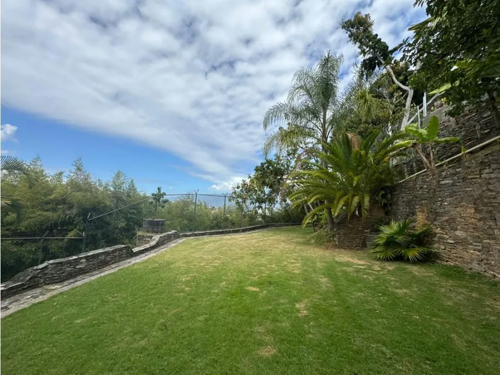 Se vende casa 1985m² 9h+2s/12b/5p Cerro Verde - 7