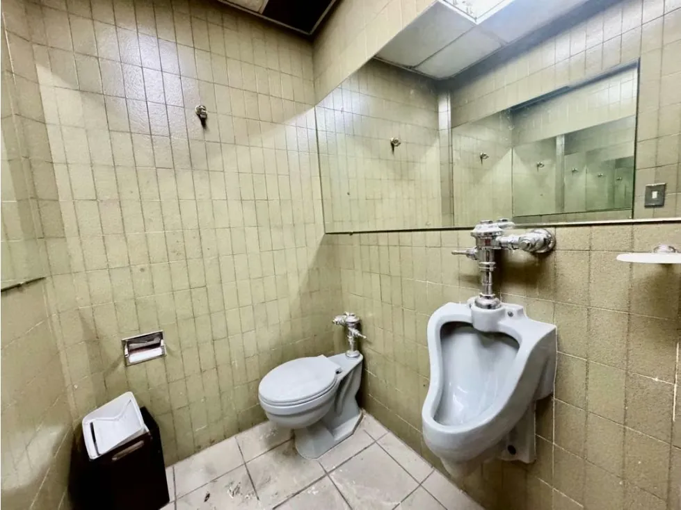 Se vende oficina 125m2 Sábana Grande - 13